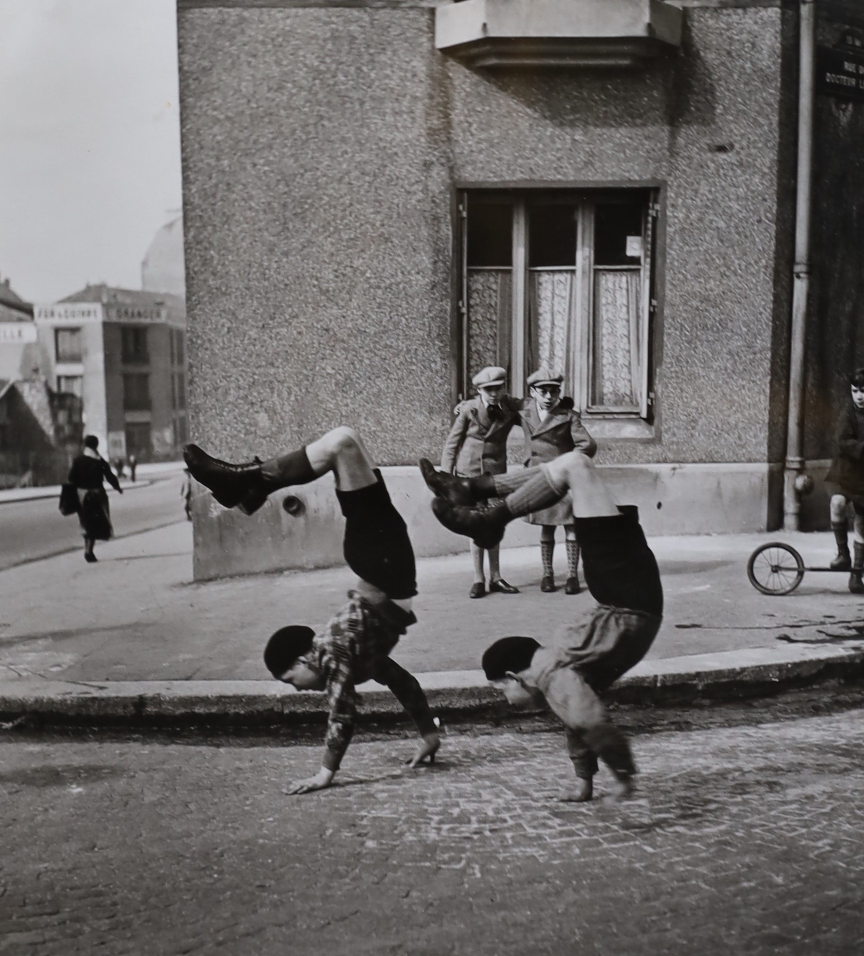 Robert Doisneau (French, 1912-1994), Les Frères, 1934, gelatin silver print on photo paper, 29.5 x 26.5cm